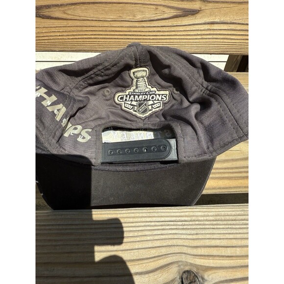 Pittsburgh Penguins Stanley Cup Champs 2017 Reebok Hat Cap Men's Snap Back - Picture 2 of 3
